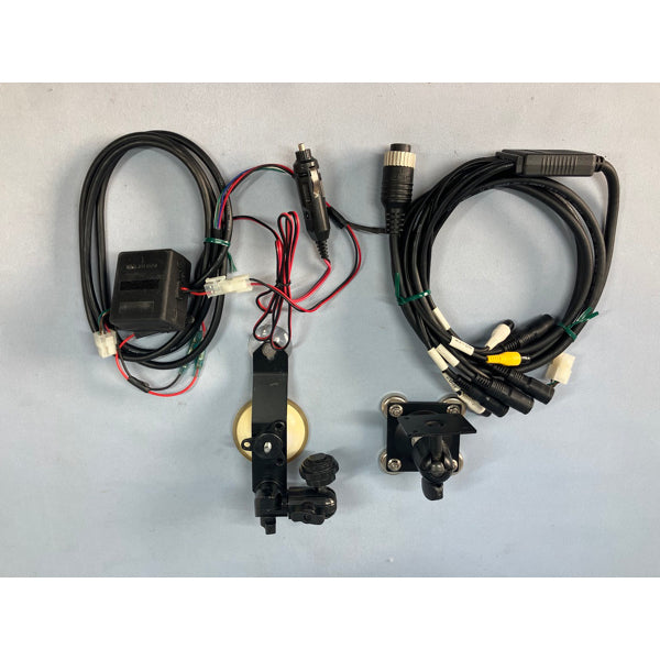 【モニター】ESS　ESS-BC40WP （中古）