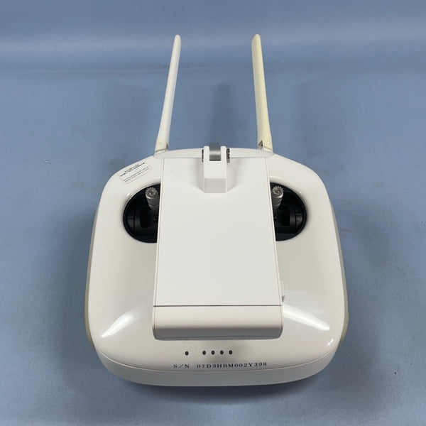 【ドローン】dji　ファントム4（中古）